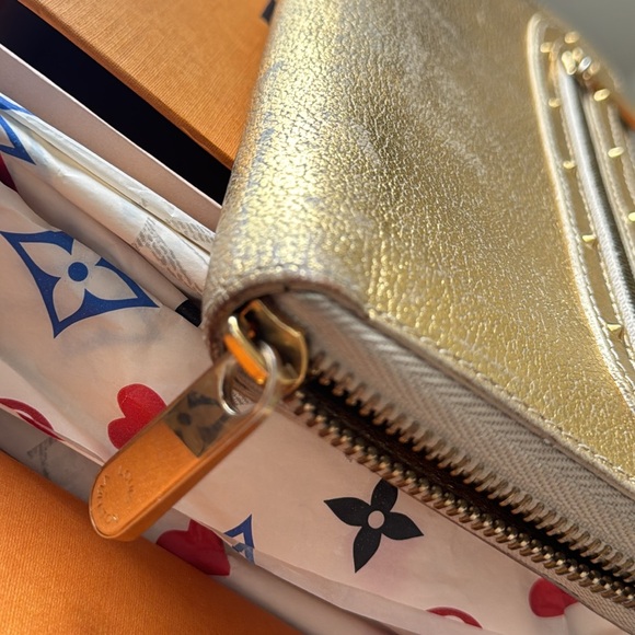 Louis Vuitton Gold Suhali Zippy Wallet 100% Authentic - Picture 12 of 17